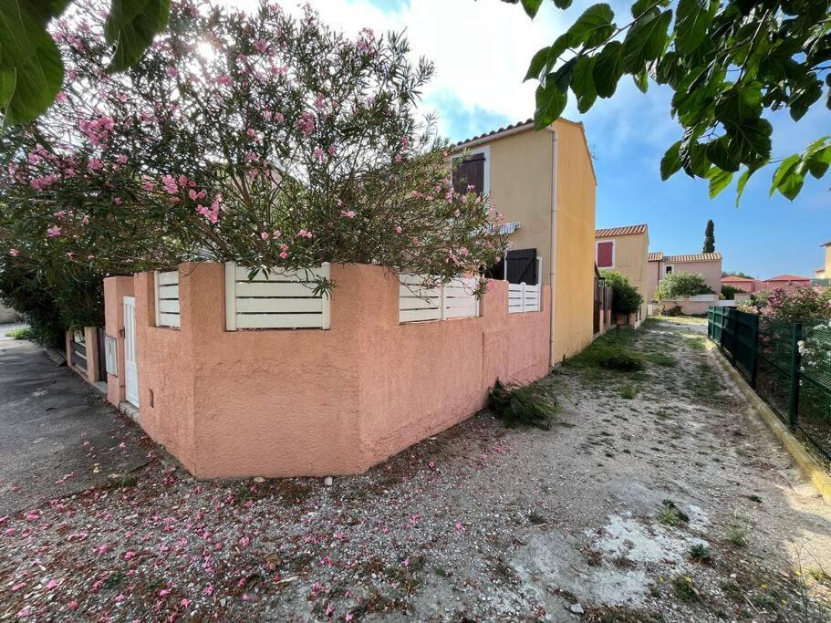 Maison Vacances Proche De La Mer Le Barcarès Esterno foto